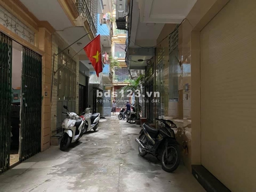 Chính chủ bán Nhà Trung kính x 37m2 chỉ 3,8t