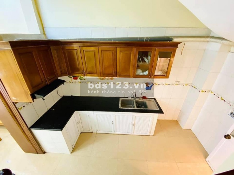 QUANG TRUNG ÔTÔ SÁT NHÀ KINH DOANH RỪNG TIỆN ÍCH DT 35 M2 GIÁ NHỈNH 3 TỶ