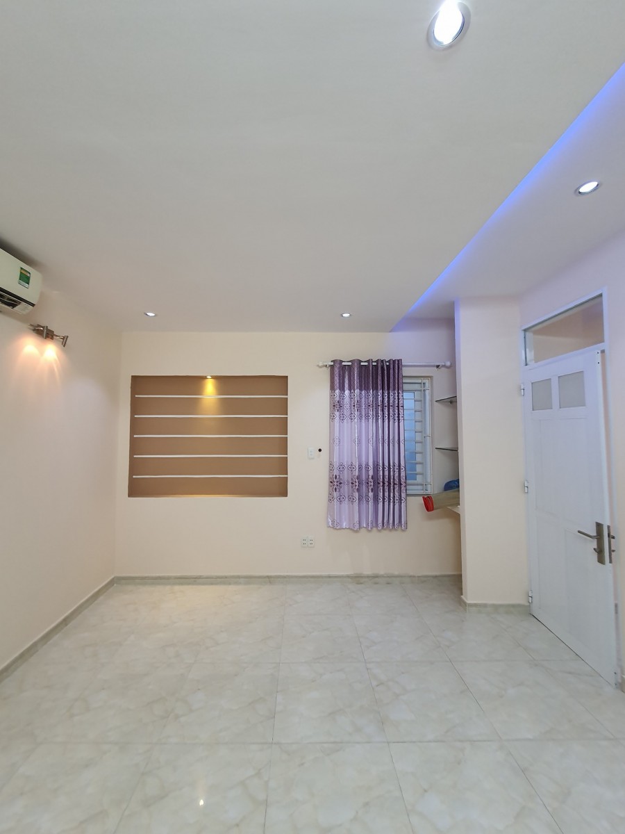 Bán gấp nhà đẹp 4 Phòng 214/3B Nguyễn Trãi, Phường 3, Quận 5, 30m2, chỉ 5 tỷ 3