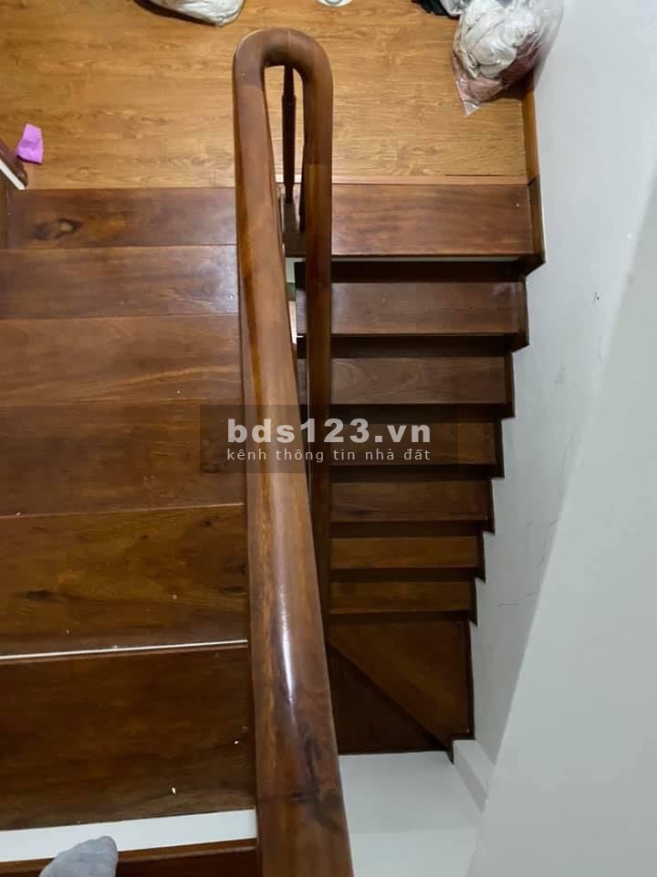 Chính chủ bán Nhà Trung kính x 37m2 chỉ 3,8t