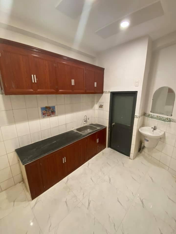 Bán gấp nhà đẹp 4 Phòng 214/3B Nguyễn Trãi, Phường 3, Quận 5, 30m2, chỉ 5 tỷ 3