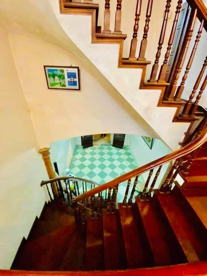 TRUNG TÂM QUẬN ỦY HÀ ĐÔNG, 4 TẦNG, Ô TÔ ĐỖ, VỈA HÈ RỘNG, GIÁ 5,9 TỶ.