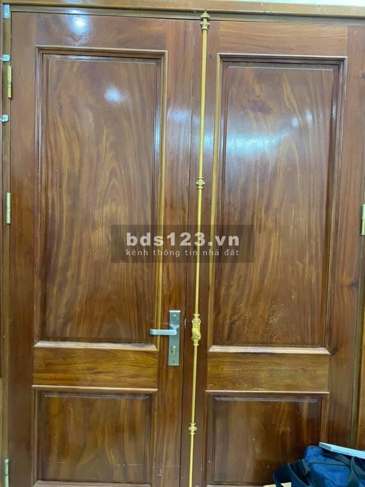 Chính chủ bán Nhà Trung kính x 37m2 chỉ 3,8t