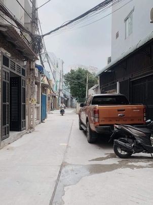 Đường Phú Thọ Hòa, Quận Tân Phú, giá rẻ, xe hơi ngủ trong nhà