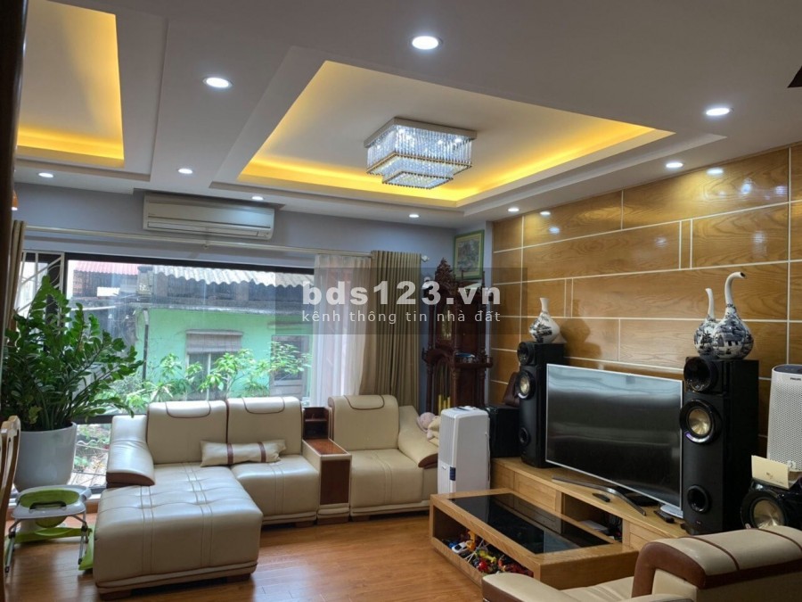 Bán nhà Cát Linh 69mx6T, phân lô, kinh doanh, ô tô, nội thất full, 8.8 tỷ