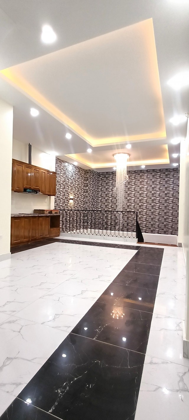 Hoàng Công Chất, Mặt phố vỉa hè, ô tô tránh 125 m nhỉnh 18tỷ