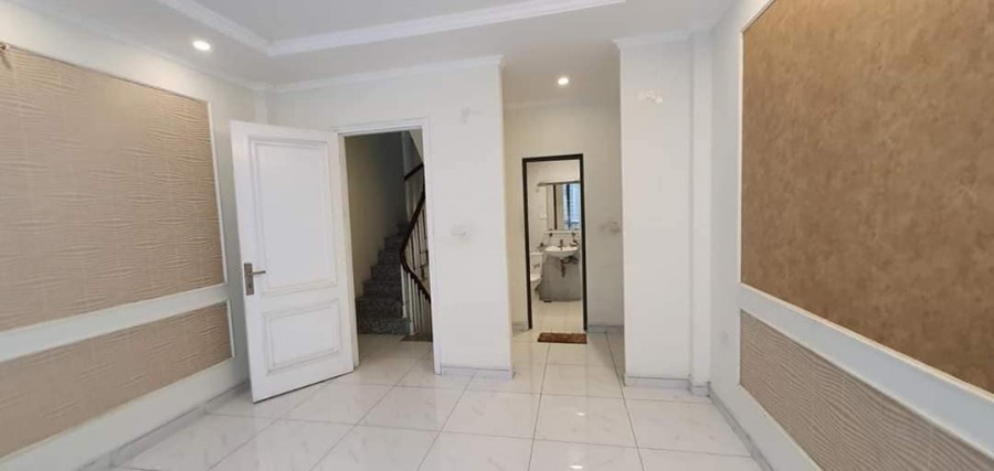 NHÀ ĐẸP, THIẾT KẾ NGHỆ THUẬT, ĐI BỘ RA HỒ TÂY, CÔNG NĂNG, TIỆN ÍCH VÔ VÀN...Rất cần bán