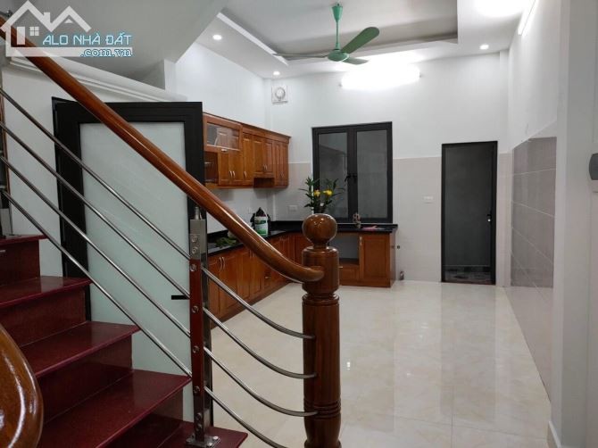 BÁN NHÀ HOÀNG ĐẠO THÀNH LÔ GÓC Ô TÔ KINH DOANH 60M giá chỉ 6,35 tỉ