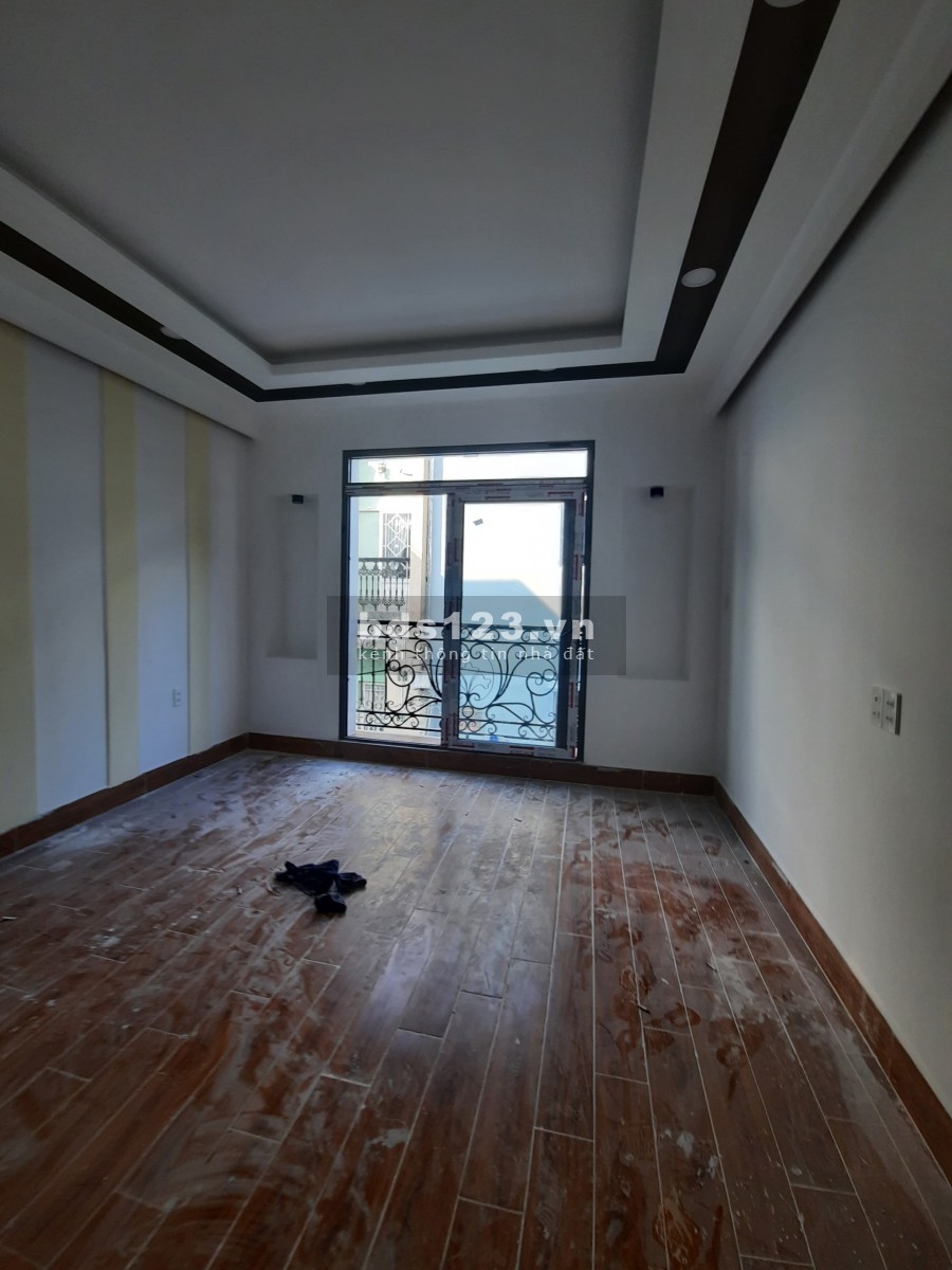 Bán nhà MỚI 4tầng hẻm thông CMT8, 4x11.6 giá 7ti9