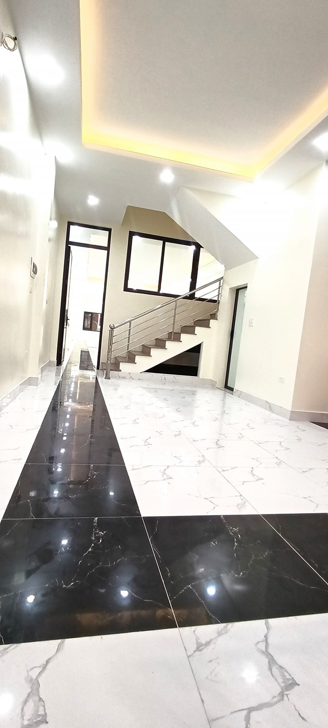 Hoàng Công Chất, Mặt phố vỉa hè, ô tô tránh 125 m nhỉnh 18tỷ