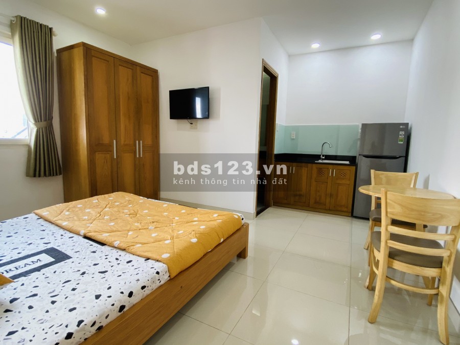Căn studio rông, đẹp đầy đủ nội thất, gần Đh Bách Khoa, HUFLIT, chính chủ tòa