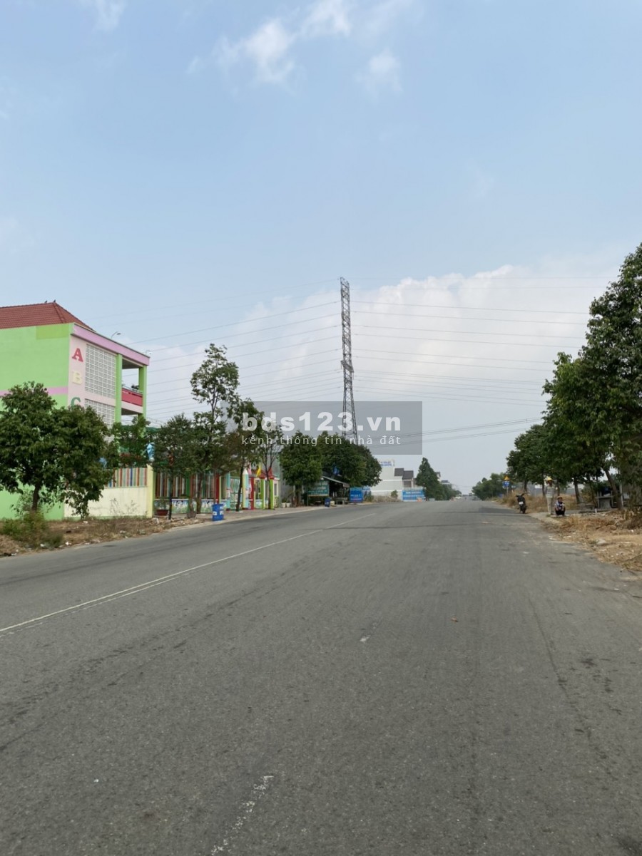 BÁN NHANH LÔ 639M2(21,5X30) THỔ CƯ FULL, GẦN KHU CÔNG NGHỆ CAO VÀ TRƯỜNG ĐẠI HỌC, GIÁ 8,7TR/M2. MT ĐƯỜNG 16M