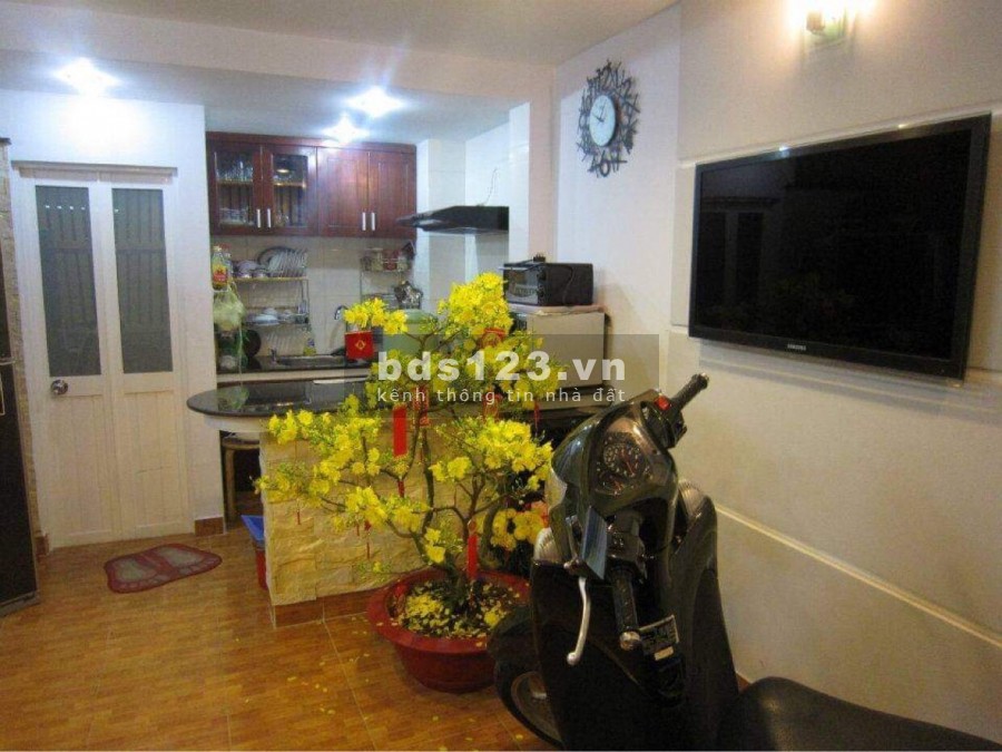 Nhà Bán Chính Chủ Q3 Cư Xá Đô Thành P4 Q3 .Sổ Đỏ Công Chứng Ngay .0908666658 Vũ.
