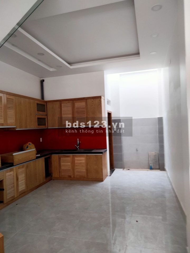 Chỉ 8,3 tỷ có ngay nhà đẹp 4tầng 3,7x11 HXH 6m Nguyễn Thiện Thuật Quận 3 901336567