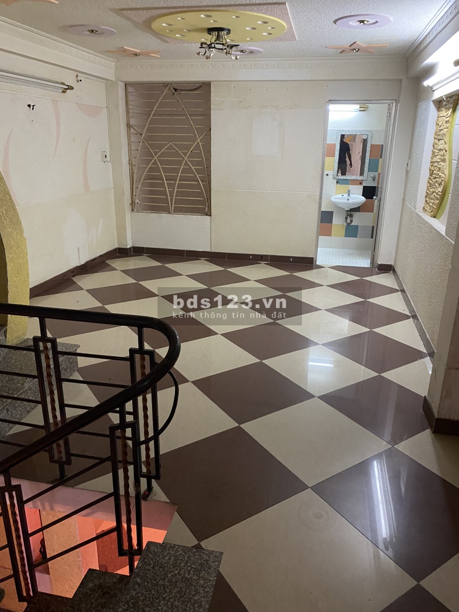 CHDV Hoa Cúc 4x18 Trệt Lửng 3Lầu 9PN Giá 38Tr/th