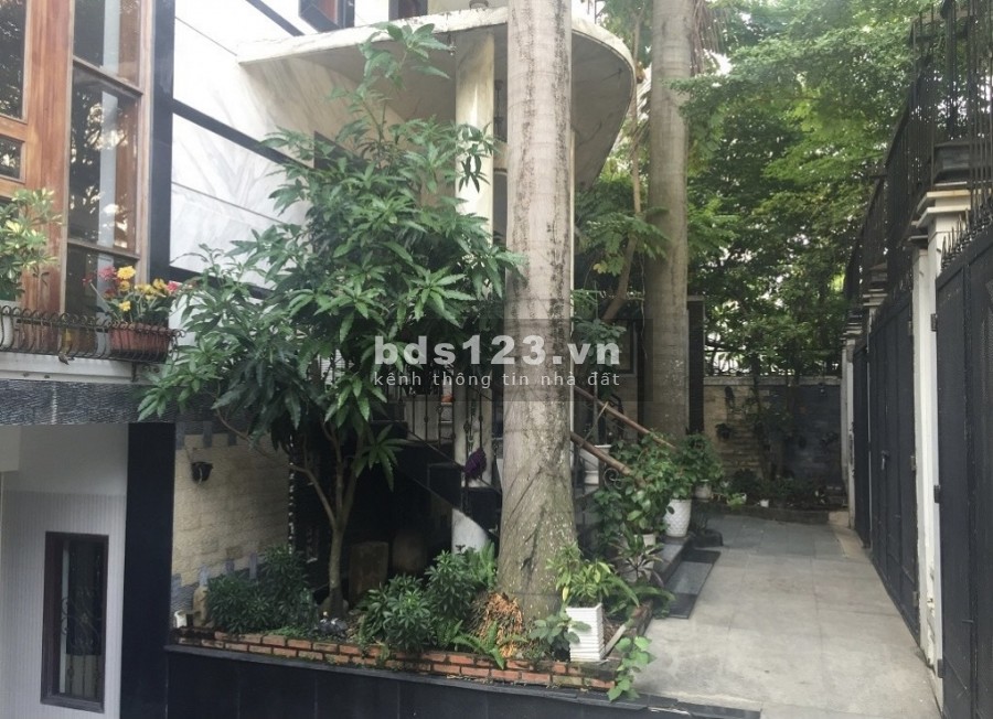 Bán gấp căn biệt thự 16x20m, MT khu Cao Lỗ, P4Q8
