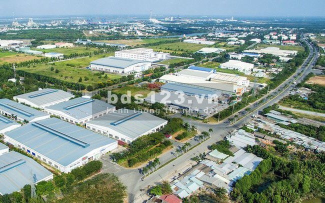BÁN ĐẤT NGAY TT ĐẤT ĐỎ, 125M2, SHR