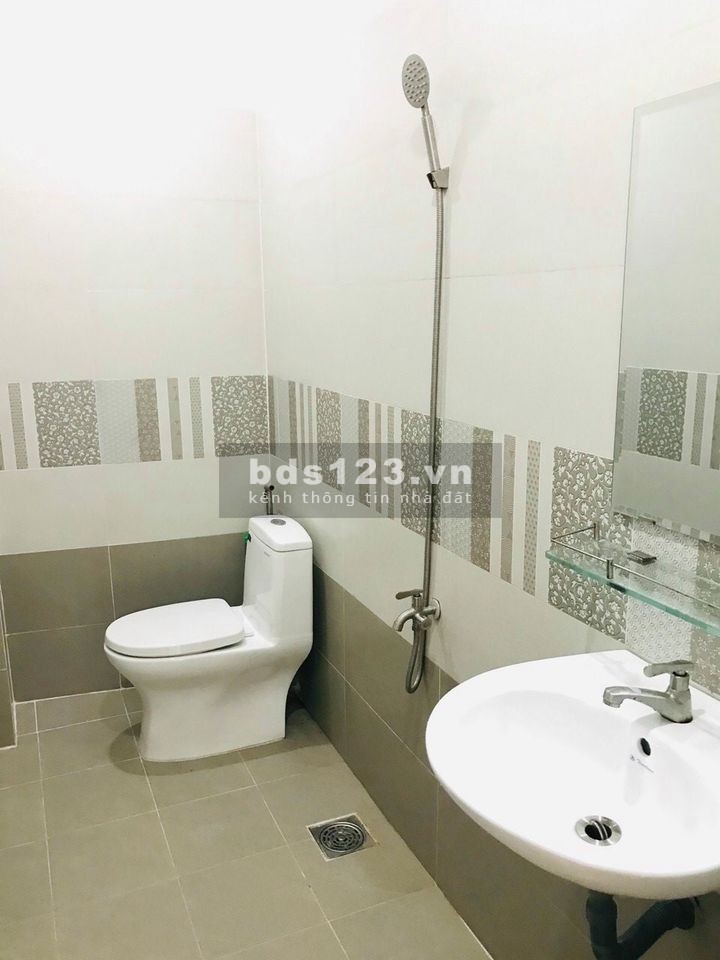 Chỉ 8,3 tỷ có ngay nhà đẹp 4tầng 3,7x11 HXH 6m Nguyễn Thiện Thuật Quận 3 901336567