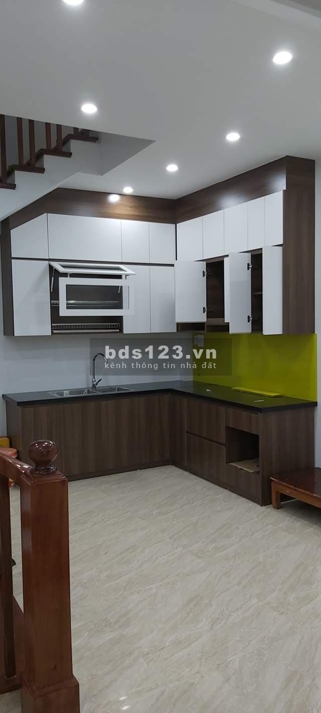 Nhà 5TẦNG Phố MỸ ĐÌNH, DT 39M2, MT 4.4M, Cách đường Ô TÔ 40M, Bagac Quay đầu, Giá: 4.5 Tỷ