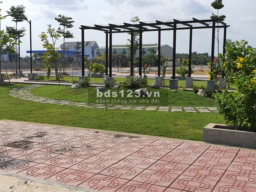Đất nền dự án ngay trung tâm thị trấn Cần Đước, giá rẻ sổ riêng từng nền, chỉ từ 9 triệu/m2