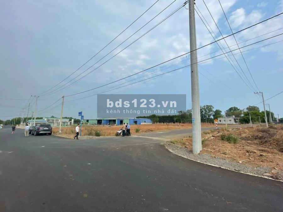 BÁN ĐẤT NGAY TT ĐẤT ĐỎ, 125M2, SHR
