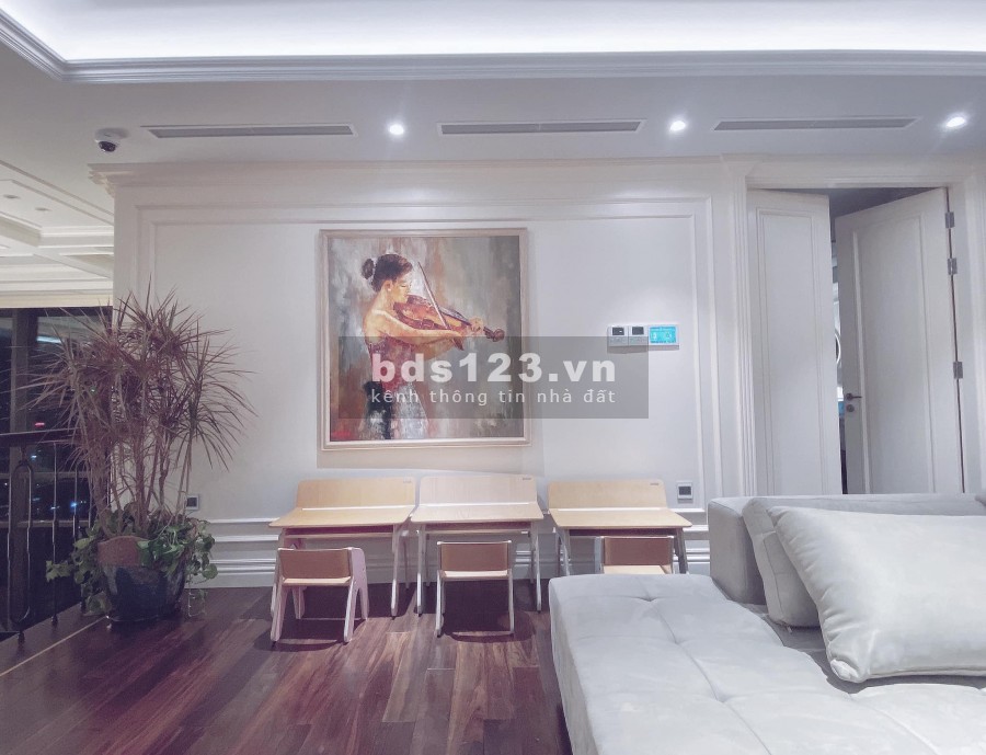 Bán gấp Sau Mặt phố Lê Duẩn giá 4.35 tỷ, 35mx4 tầng, ngõ nông