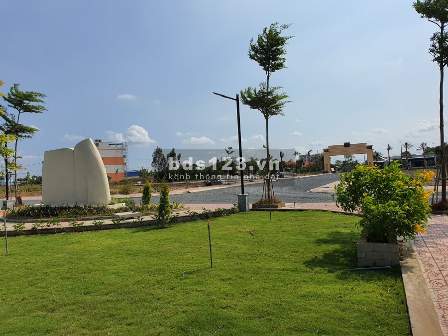 Đất nền dự án ngay trung tâm thị trấn Cần Đước, giá rẻ sổ riêng từng nền, chỉ từ 9 triệu/m2