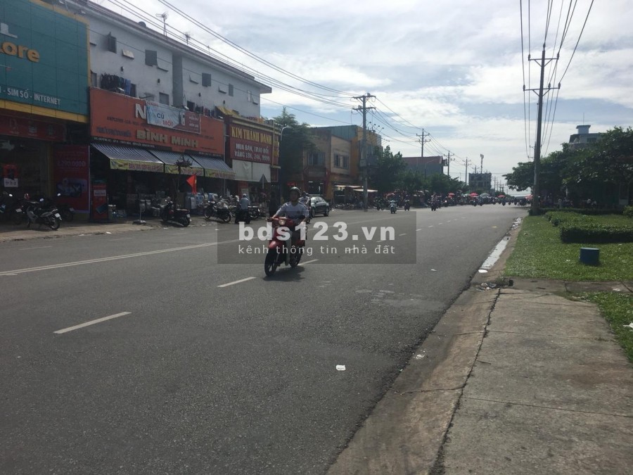 BÁN NHANH LÔ 639M2(21,5X30) THỔ CƯ FULL, GẦN KHU CÔNG NGHỆ CAO VÀ TRƯỜNG ĐẠI HỌC, GIÁ 8,7TR/M2. MT ĐƯỜNG 16M