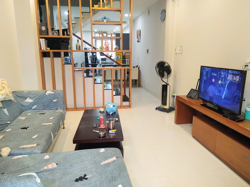 Bán nhà MT Nhất Chi Mai, 4 tầng, giá 12 tỷ 800