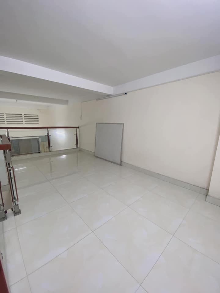 Bán nhà đường Lê Hồng Phong P10 Q10 32m2 4 lầu 6.85 tỷ