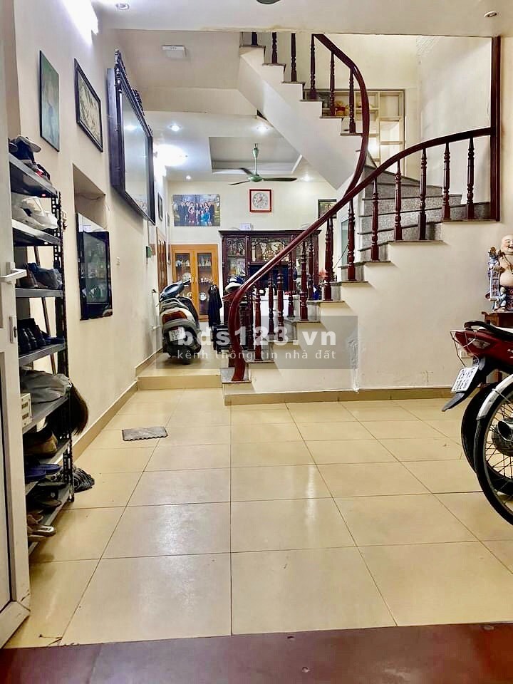Bán nhà đẹp Ngô Gia Tự phường 9 quận 10, nhỉnh 5 tỷ gần 50m2 LH: 0972010495