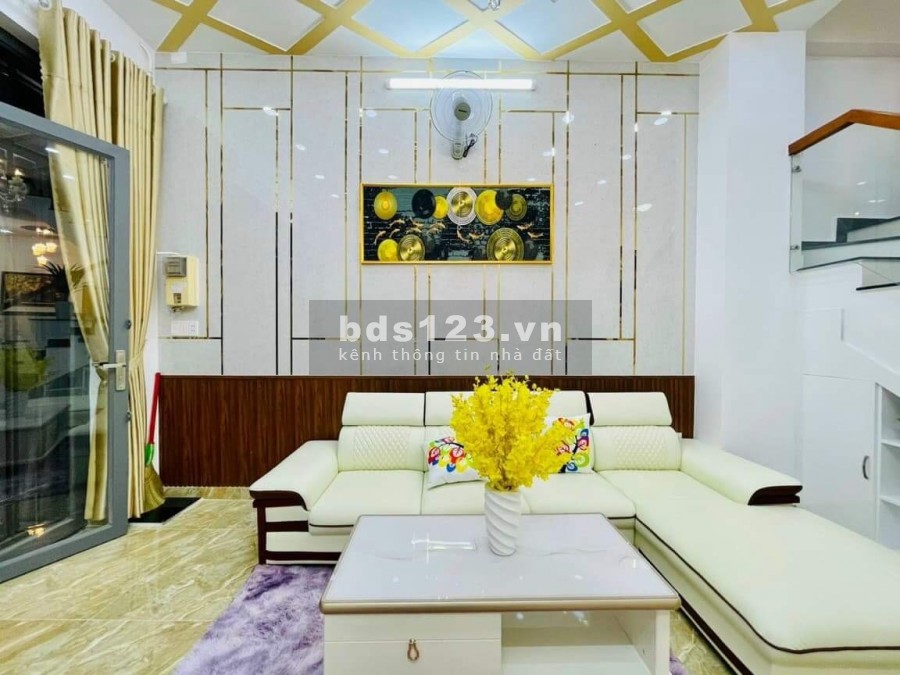 Về quê ở, bán nhà Gò Vấp mới xây 3 tầng, hẻm ô tô vào nhà giá rẻ. 0797110680