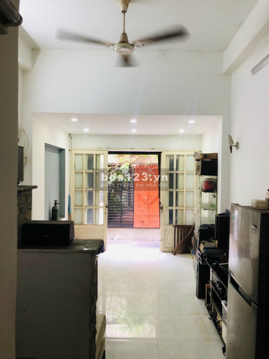 Cần bán nhà Ni Sư Huỳnh Liên Quận Tân Bình 35m2 giá 3 tỷ 250 bớt lộc