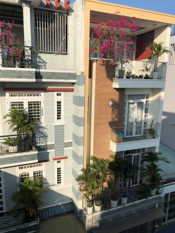 Bán nhà cực đẹp Phan Huy Ích, P12 Gò Vấp (4x14.25) 5 tầng 6 tỷ 2 thương lượng.