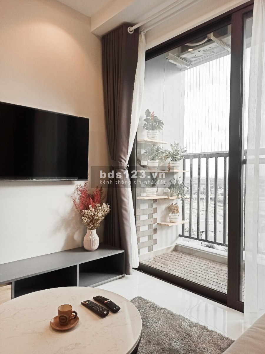 Chính chủ dư căn hộ 2PN-69m2-giá 6.5tr/tháng có máy lạnh. Liên hệ 0784343178 . Giỏ hàng cho thuê T4 mới.