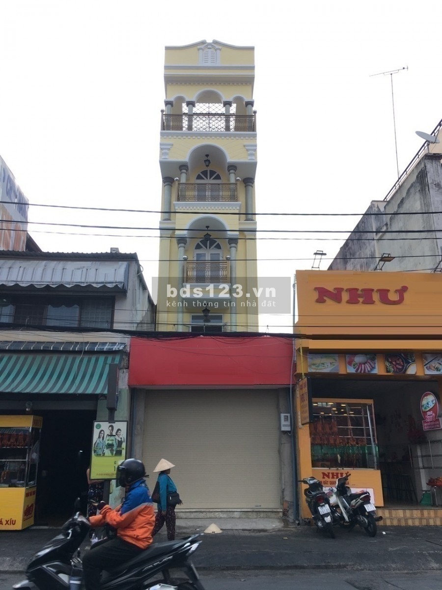 Nguyễn Văn Cừ mt 4L đẹp . Khu KD tiềm năng Q1