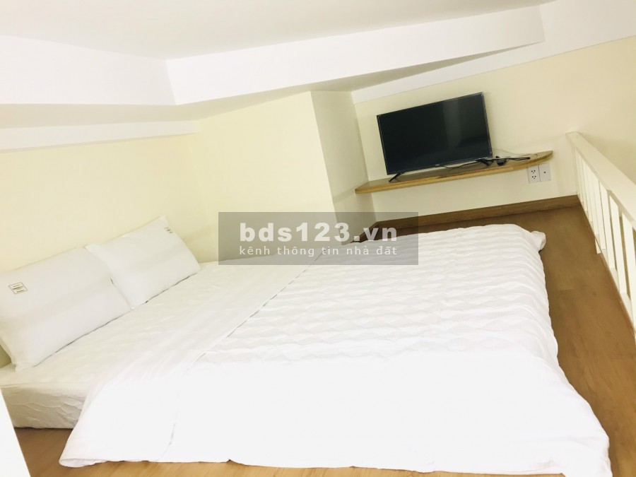 Cho thuê căn hộ dịch vụ full nội thất có gác Quận 10