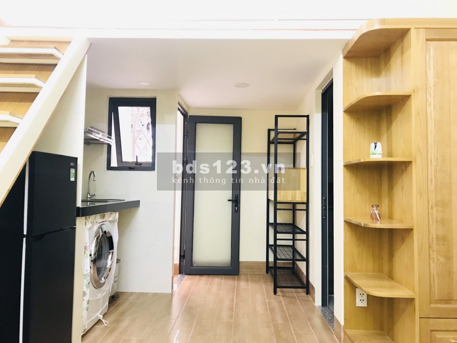 Cho thuê căn hộ dịch vụ full nội thất có gác Quận 10