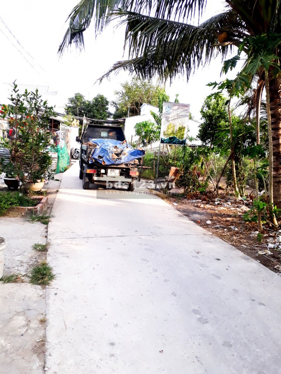 Cần bán gấp nền đất mặt tiền lộ đal xe ôtô chạy tới đất