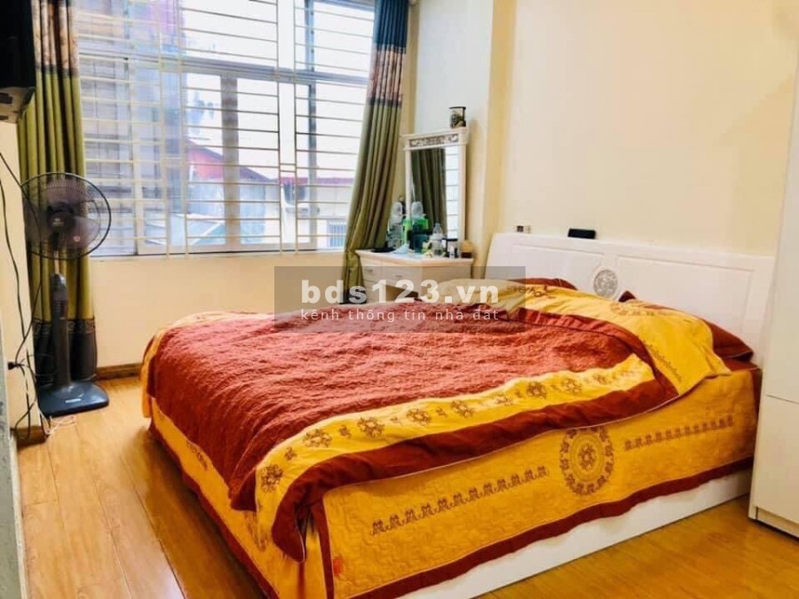 NHÀ KINH DOANH HOÀNG MAI 4 TẦNG, 5 NGỦ, NGÕ THÔNG RỘNG, Ô TÔ 10M NHỈNH 3.5 TỶ