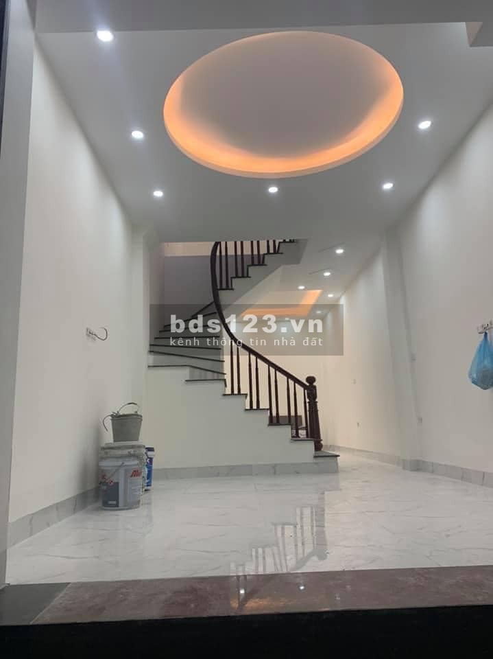 Bán nhà mới phân lô Đại Mỗ, 32m2x5 tầng,ô tô cách 10 mét, cạnh AEON MALL giá 2.85 tỷ