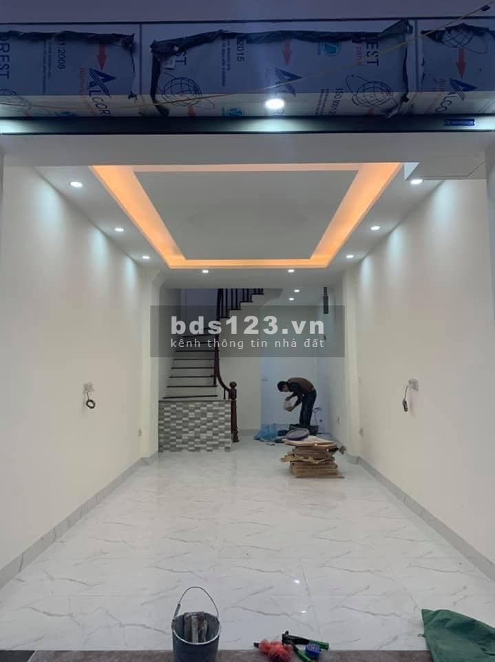 Bán nhà mới phân lô Đại Mỗ, 32m2x5 tầng,ô tô cách 10 mét, cạnh AEON MALL giá 2.85 tỷ