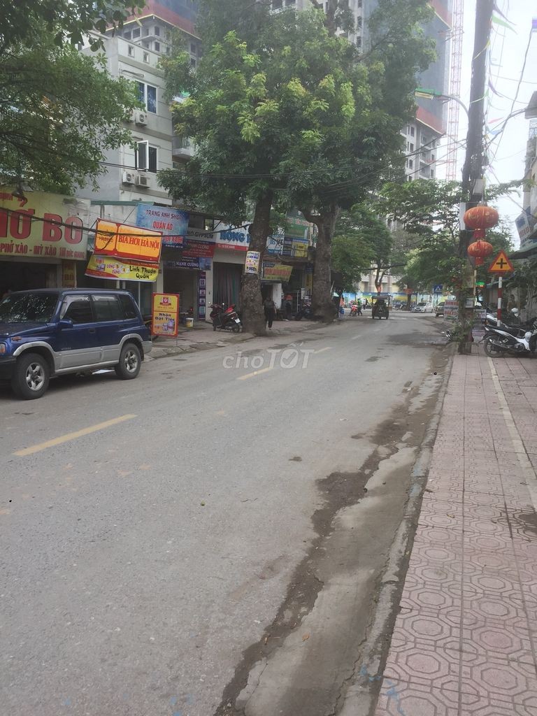 Cần bán mảnh đất chỉnh chủ tại 119 Đường Đức Giang, Phường Đức Giang, Quận Long Biên, Hà Nội