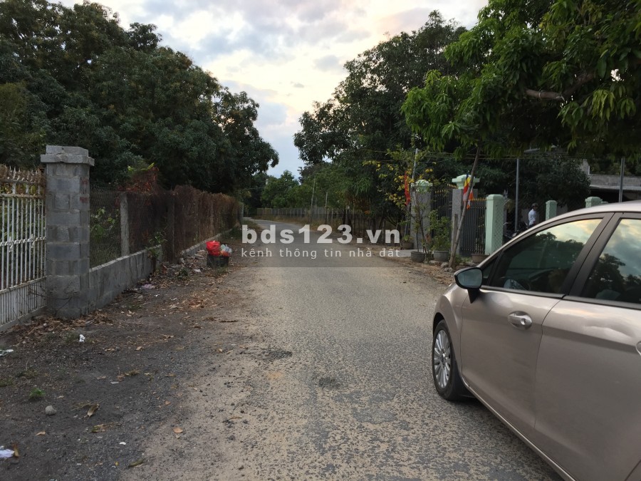 Cho thuê đất có nhà nát gần Đinh Tiên Hoàng, Cam Lâm Khánh Hòa
