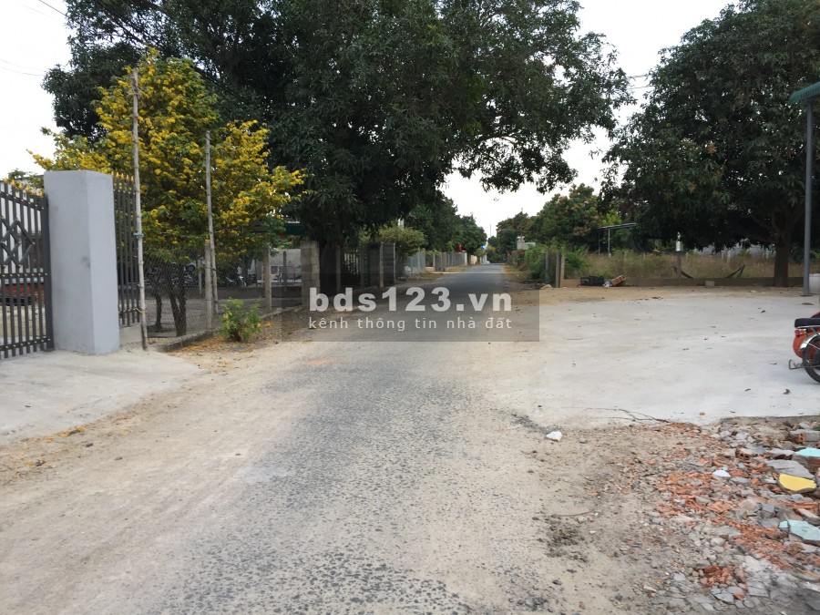 Cho thuê đất có nhà nát gần Đinh Tiên Hoàng, Cam Lâm Khánh Hòa