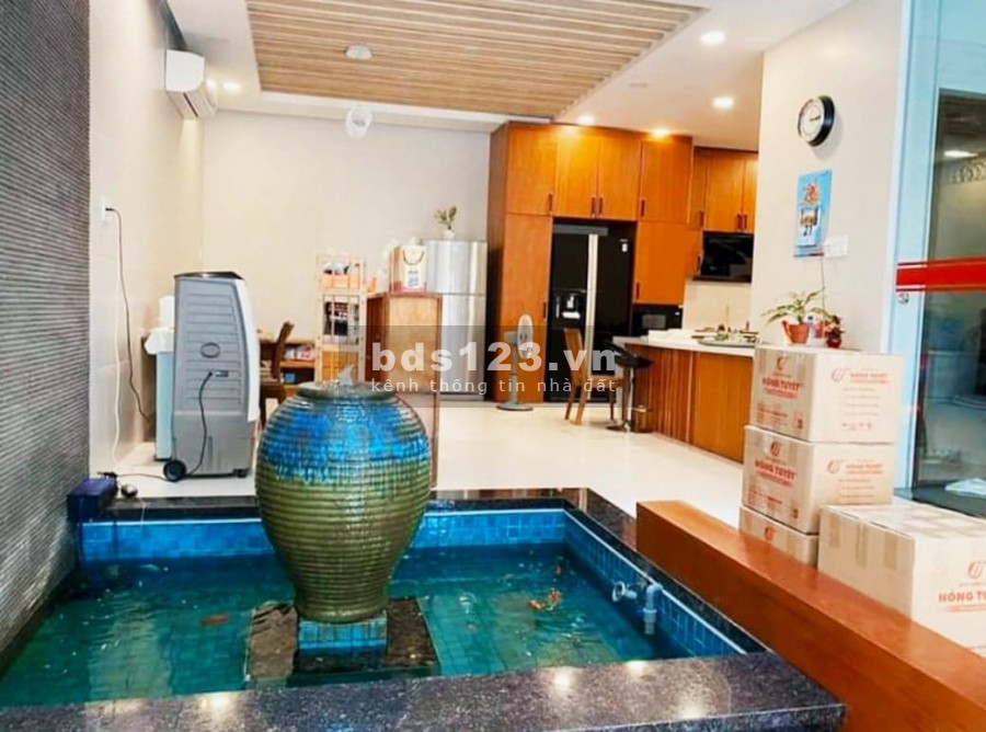 Siêu phẩm 5 LẦU HXH Phan Đăng Lưu, P.2 Phú Nhuận 63m 11.9 Tỷ TL