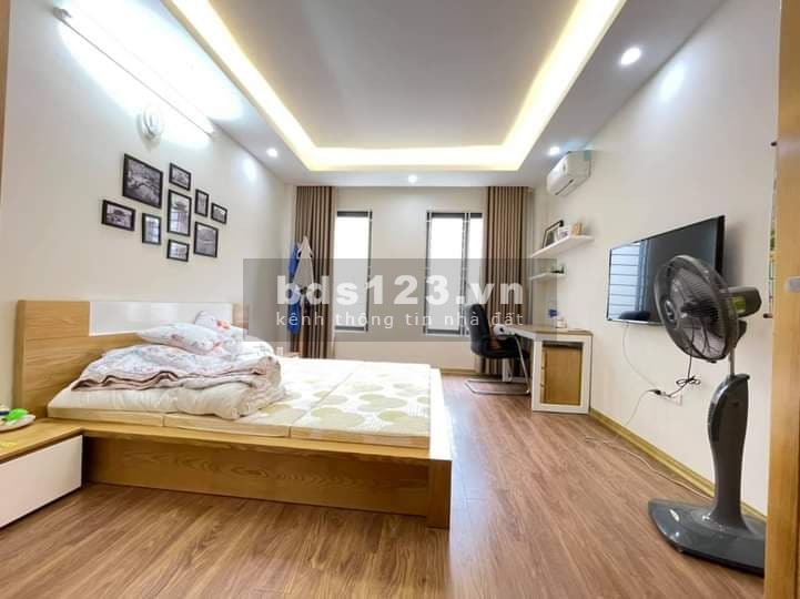 BÁN NHÀ RIÊNG PHỐ CHÙA BỘC, QUẬN ĐỐNG ĐA. DT 40M, GIÁ 5.45 TỶ