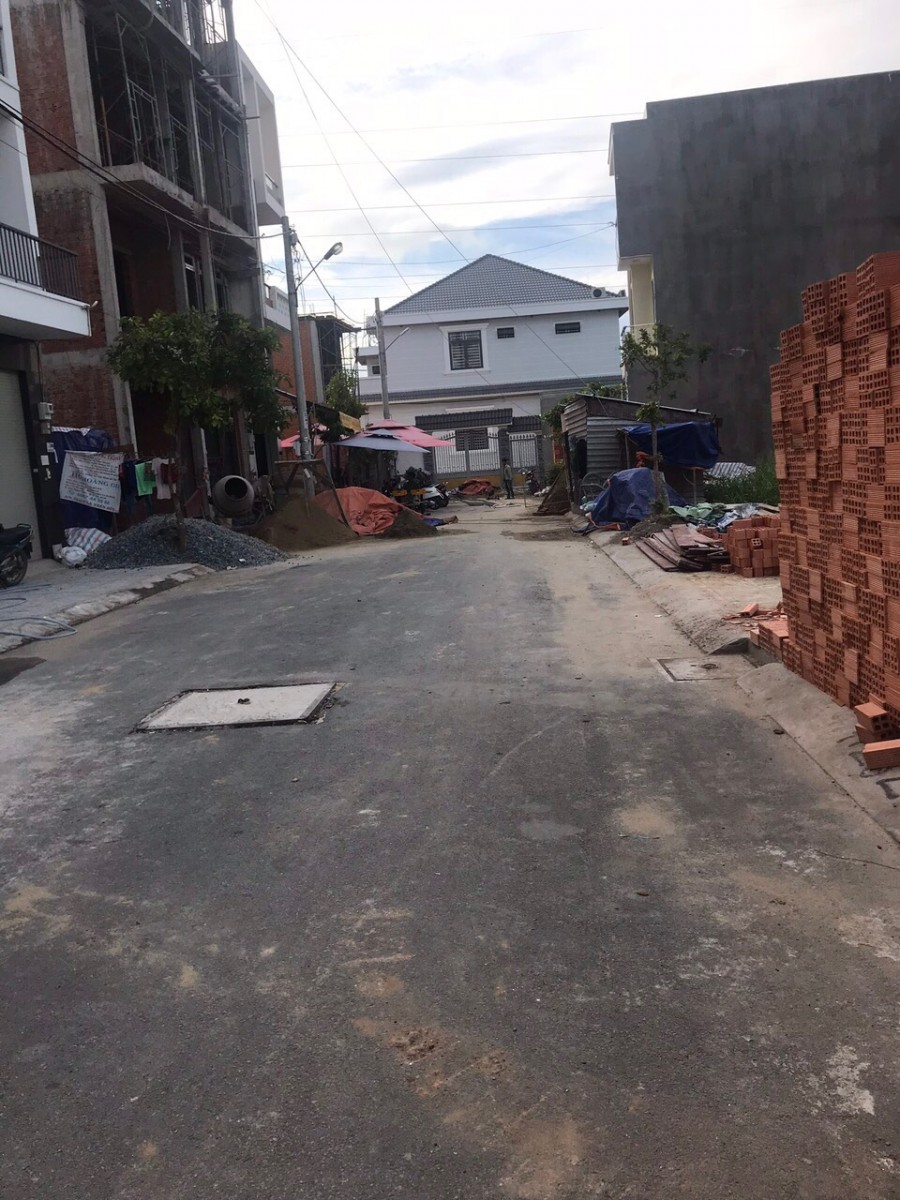ĐẤT MẶT TIỀN QL 13 CẶP SÁT BỆNH VIỆN ĐA KHOA 1500 GƯỜNG GIÁ CHỈ 560 TRIỆU