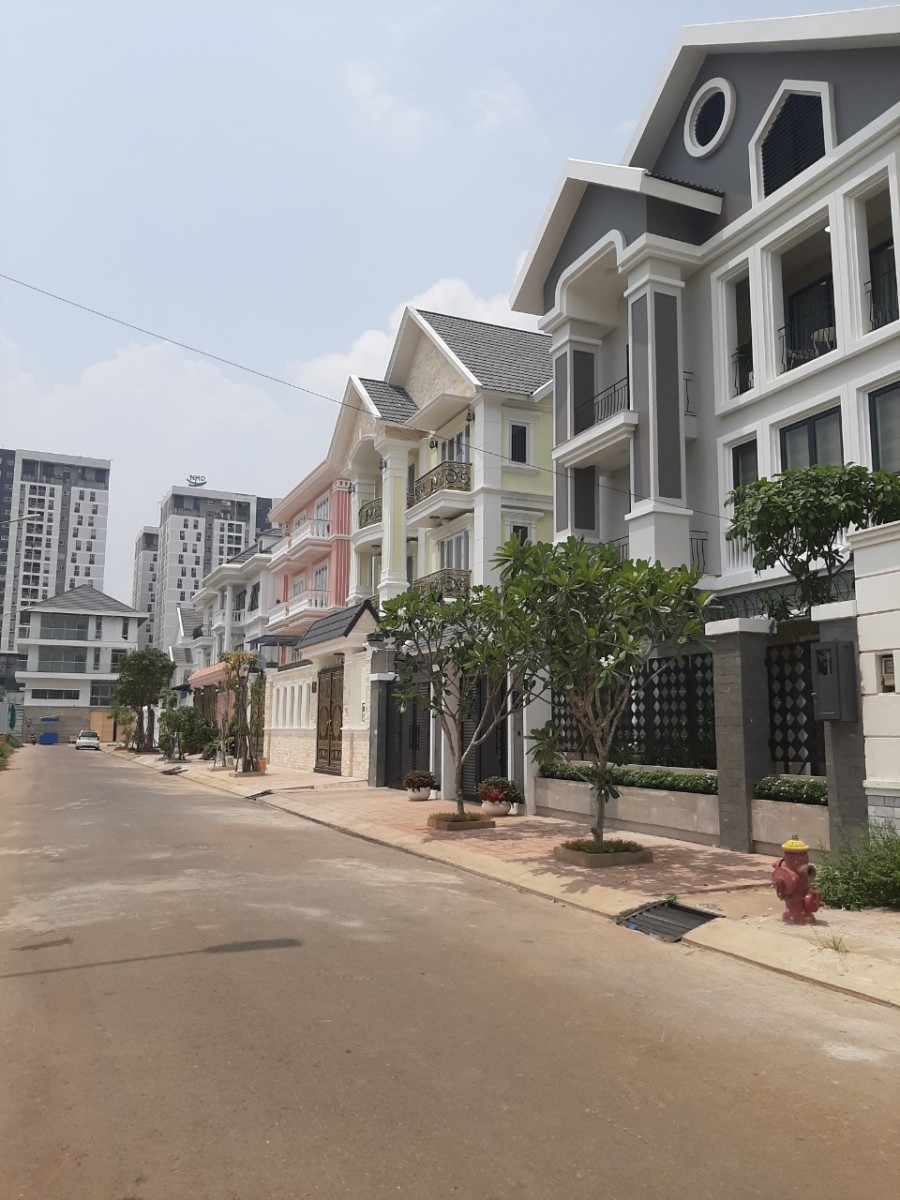 Bán Biệt Thự KDC Xây Dựng 5 Liên Phường, Phước Long B, Quận 9. DT 270m2 Giá 17 tỷ