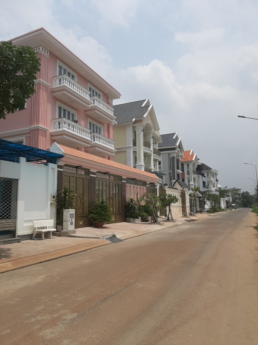 Bán Biệt Thự KDC Xây Dựng 5 Liên Phường, Phước Long B, Quận 9. DT 270m2 Giá 17 tỷ